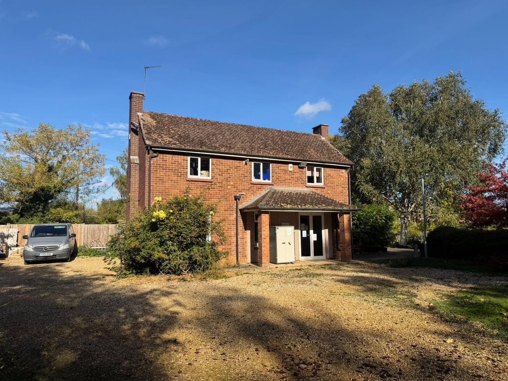 Property photo 3 of 6 F95F220A-4Ecb-402E-8938-0315D58C966E.Jpg