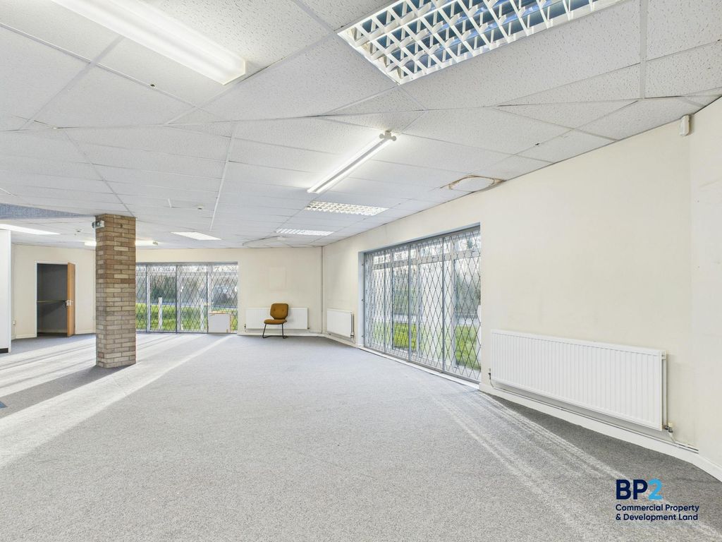 Property photo 2 of 32 Cam03725G0-Pr0074-Still007.Jpg