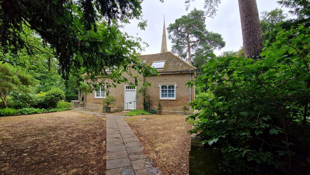 Property photo 1 of 12