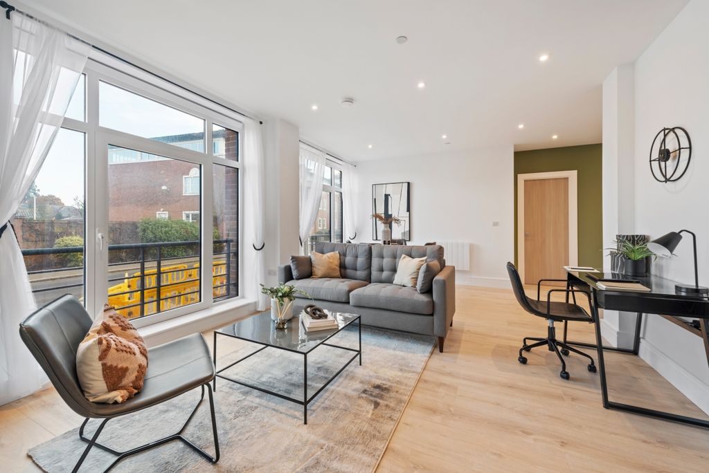 Property photo 1 of 7 Syward Place, F1 Ph6