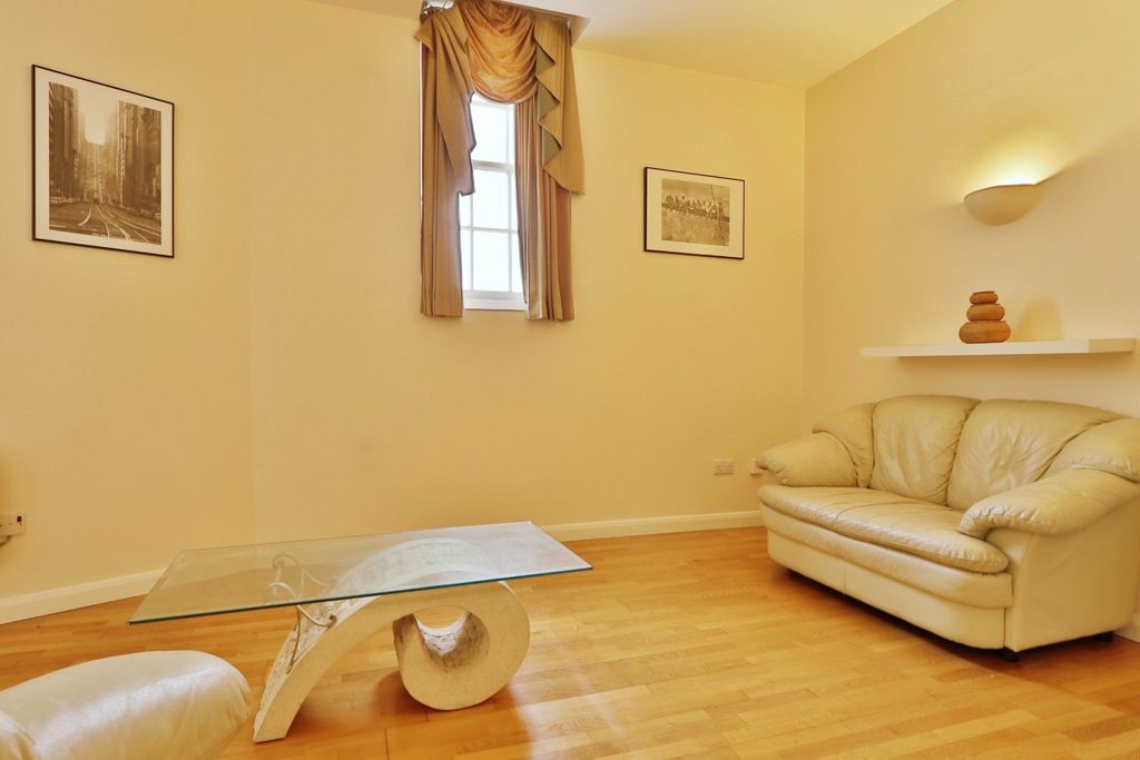 Property photo 3 of 7 2756466