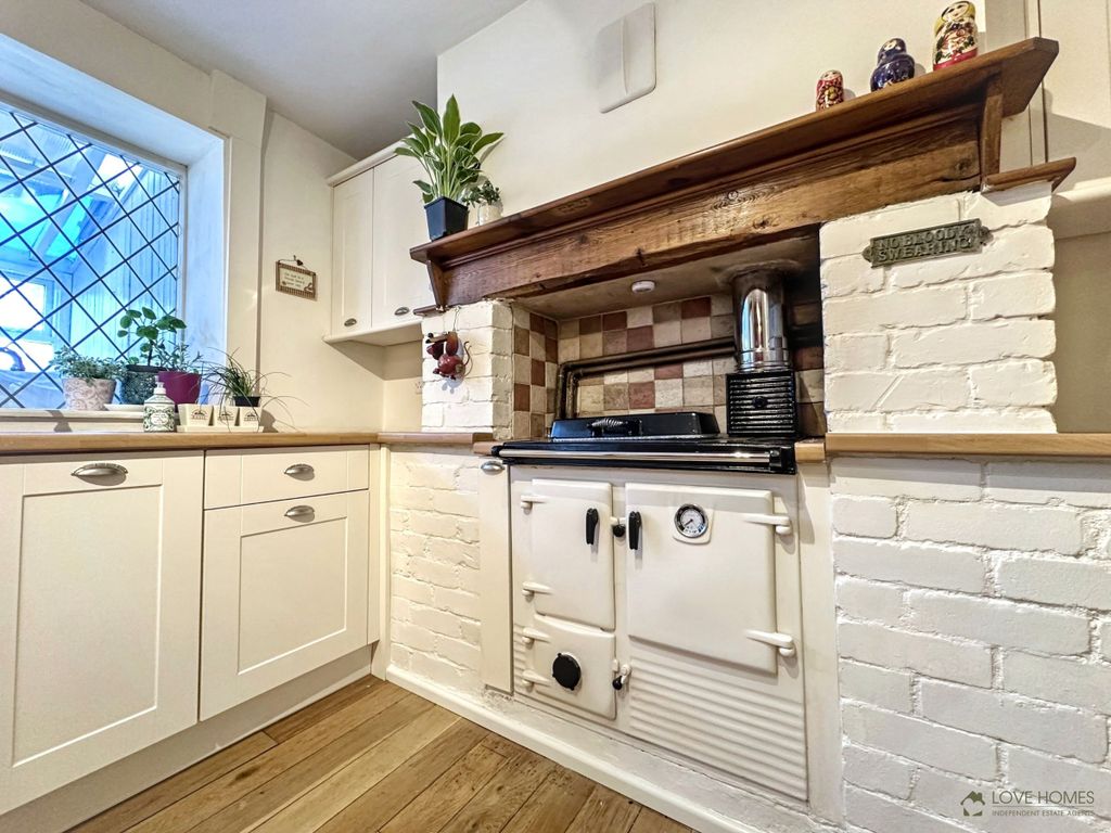 Property photo 2 of 30