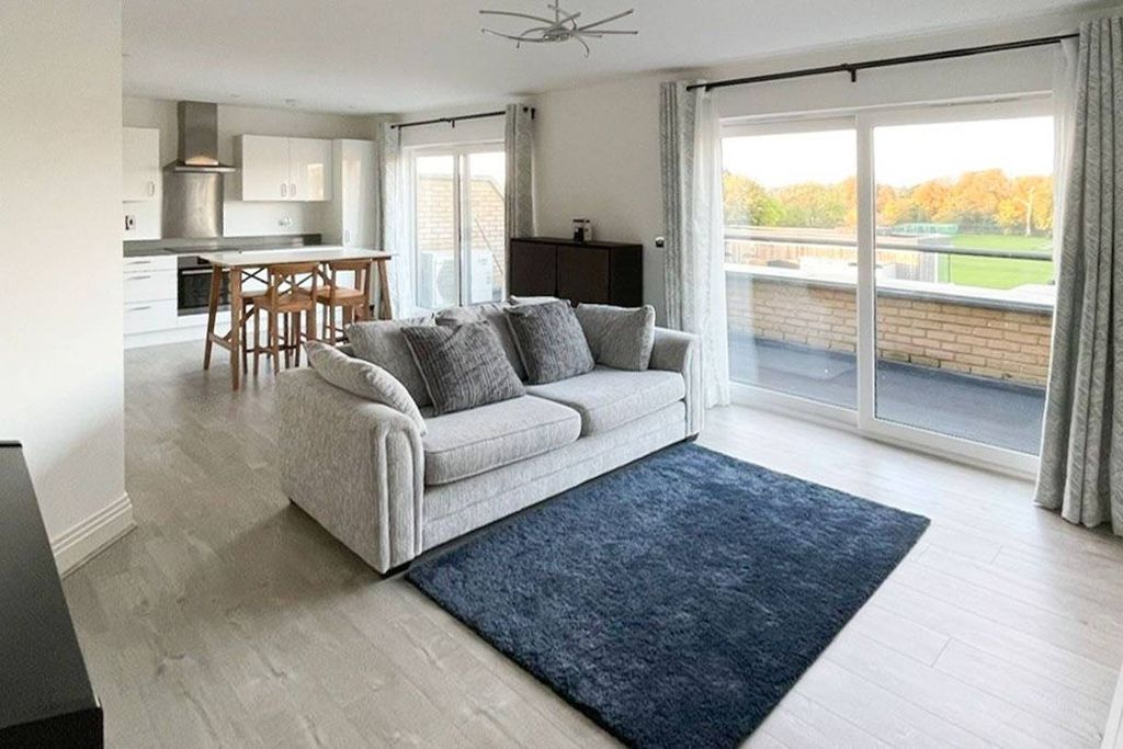 Property photo 3 of 9