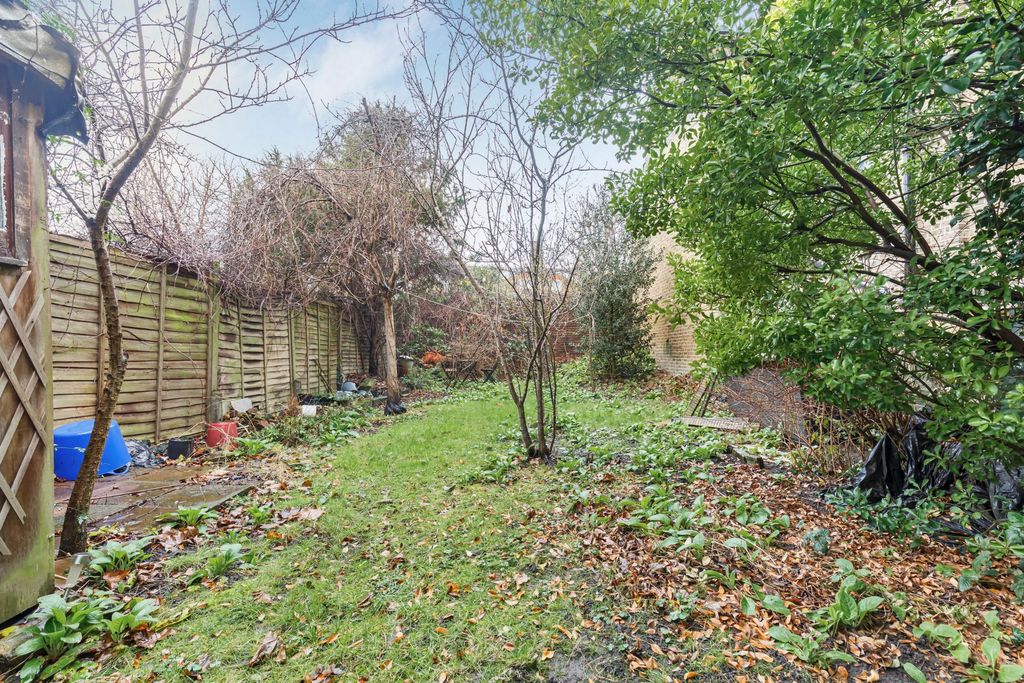 Property photo 3 of 13 Photo 2