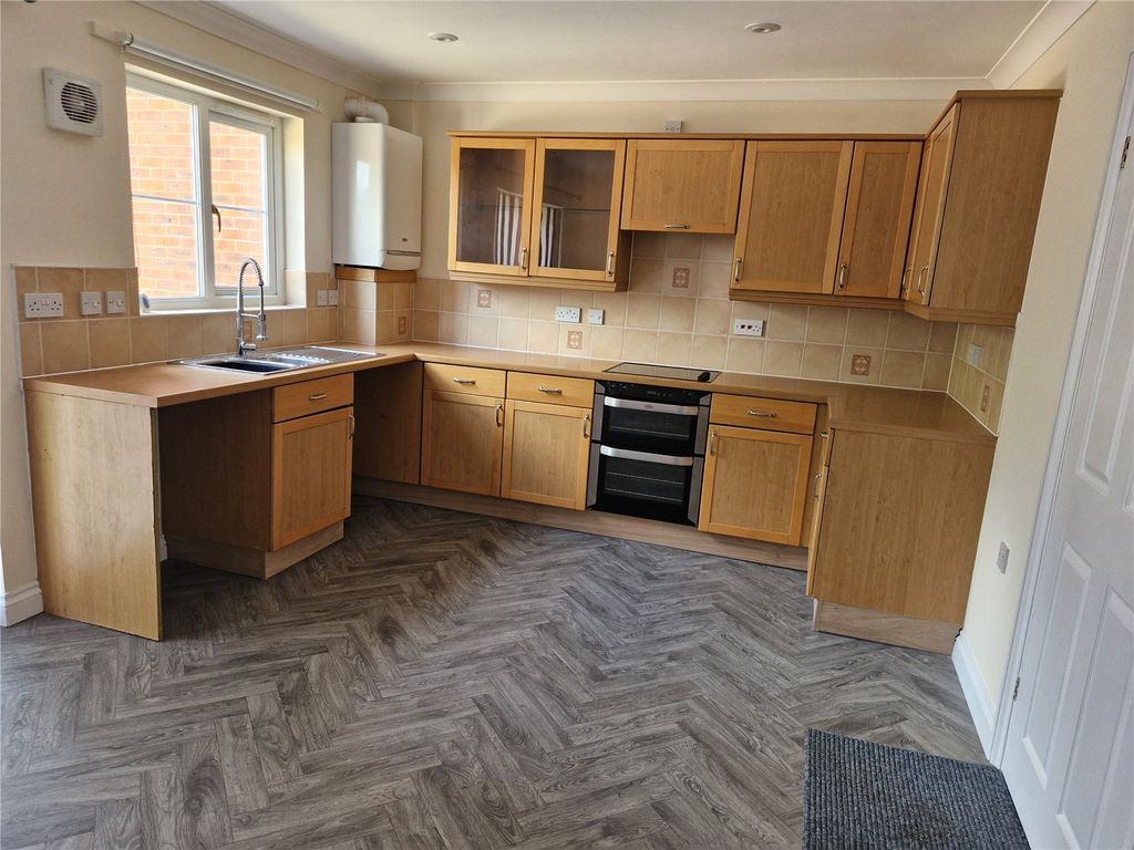 Property photo 2 of 18 Picture No. 05