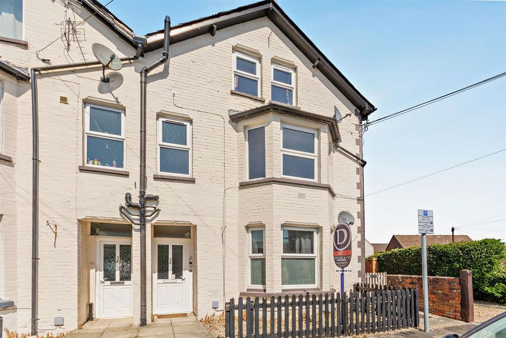 Property photo 1 of 5