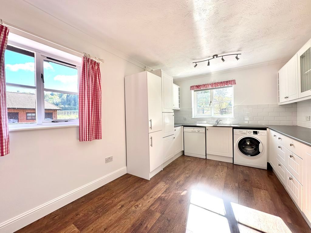 Property photo 2 of 11 Photo 7
