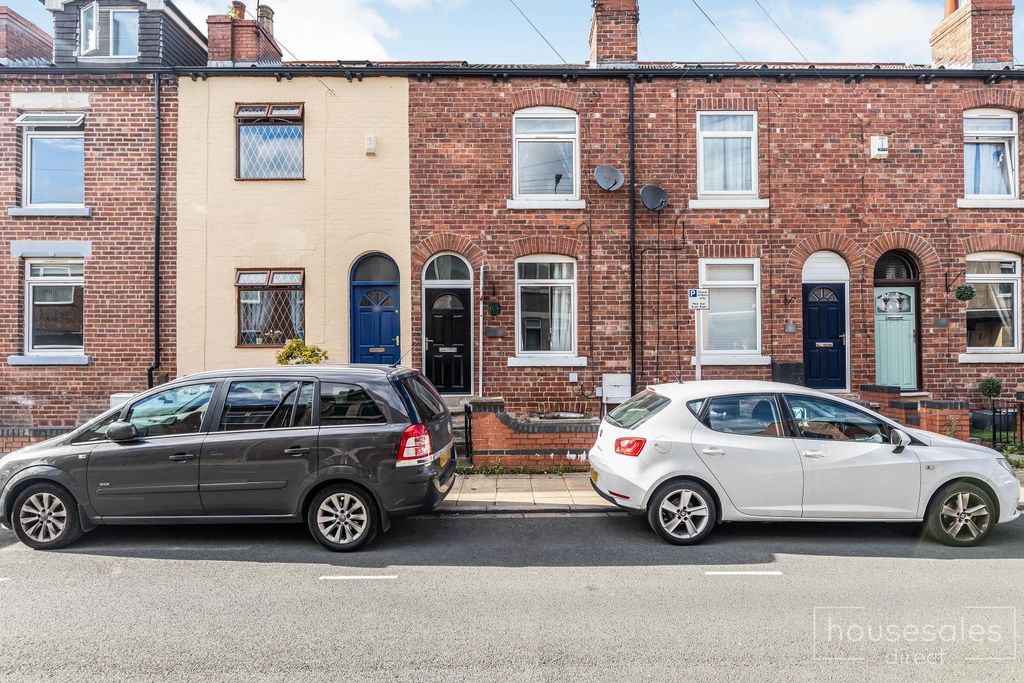 Property photo 1 of 13