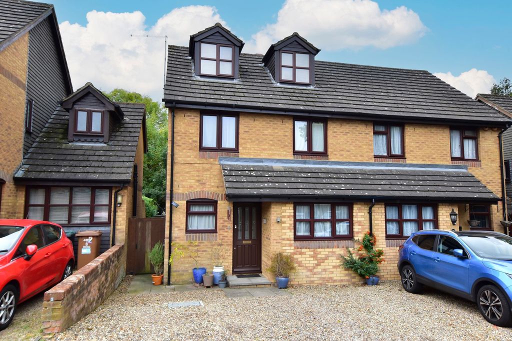 Property photo 1 of 39