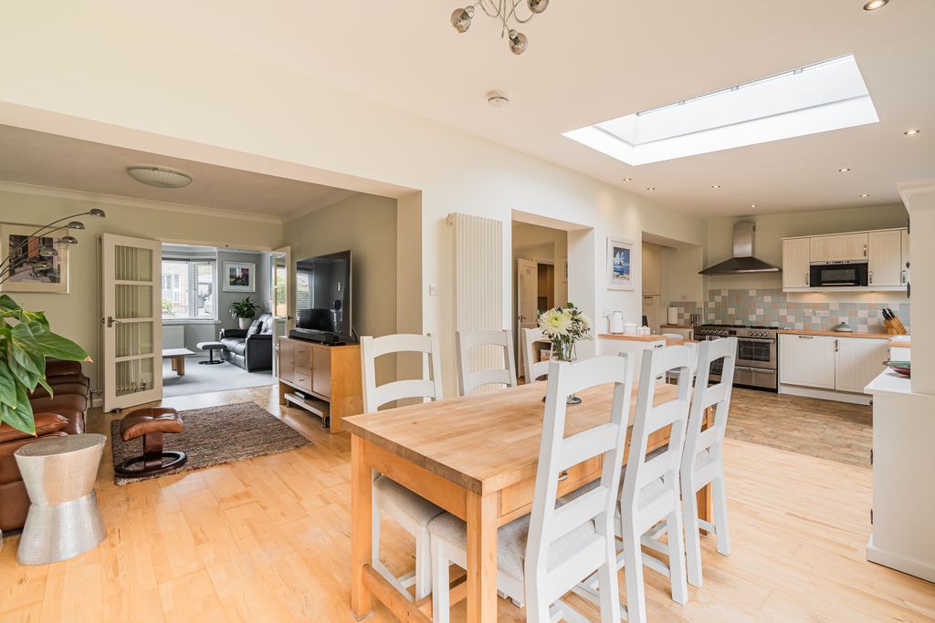 Property photo 3 of 28 Property Image 3