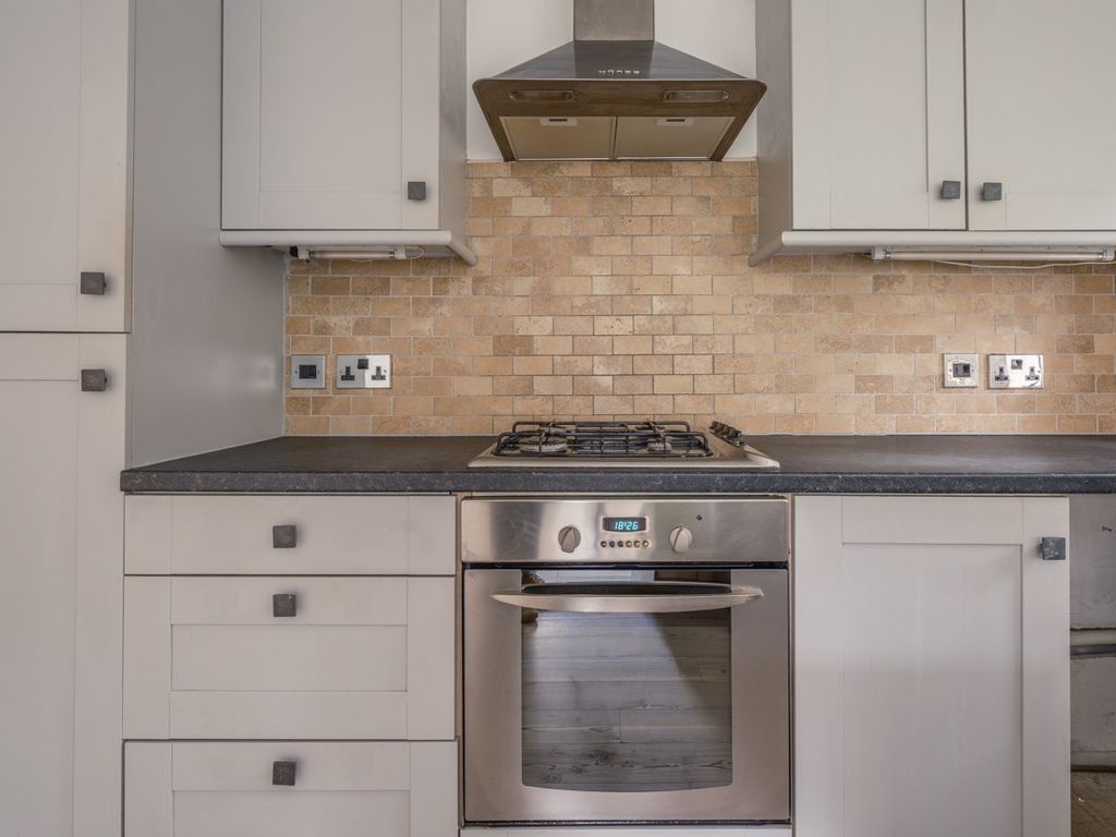 Property photo 3 of 13 5326254