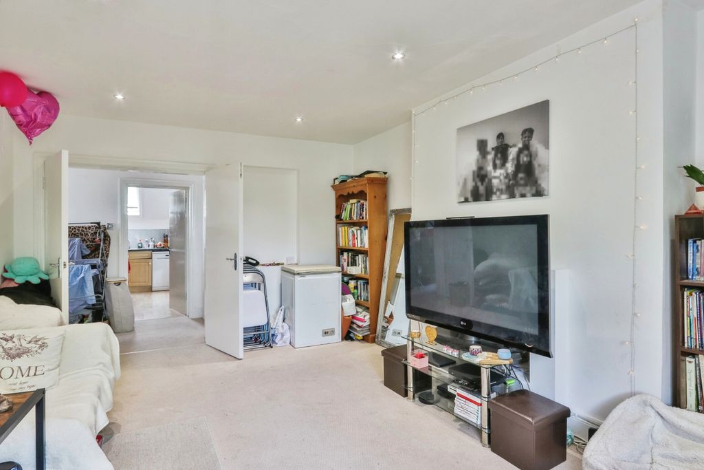 Property photo 3 of 16 Photography