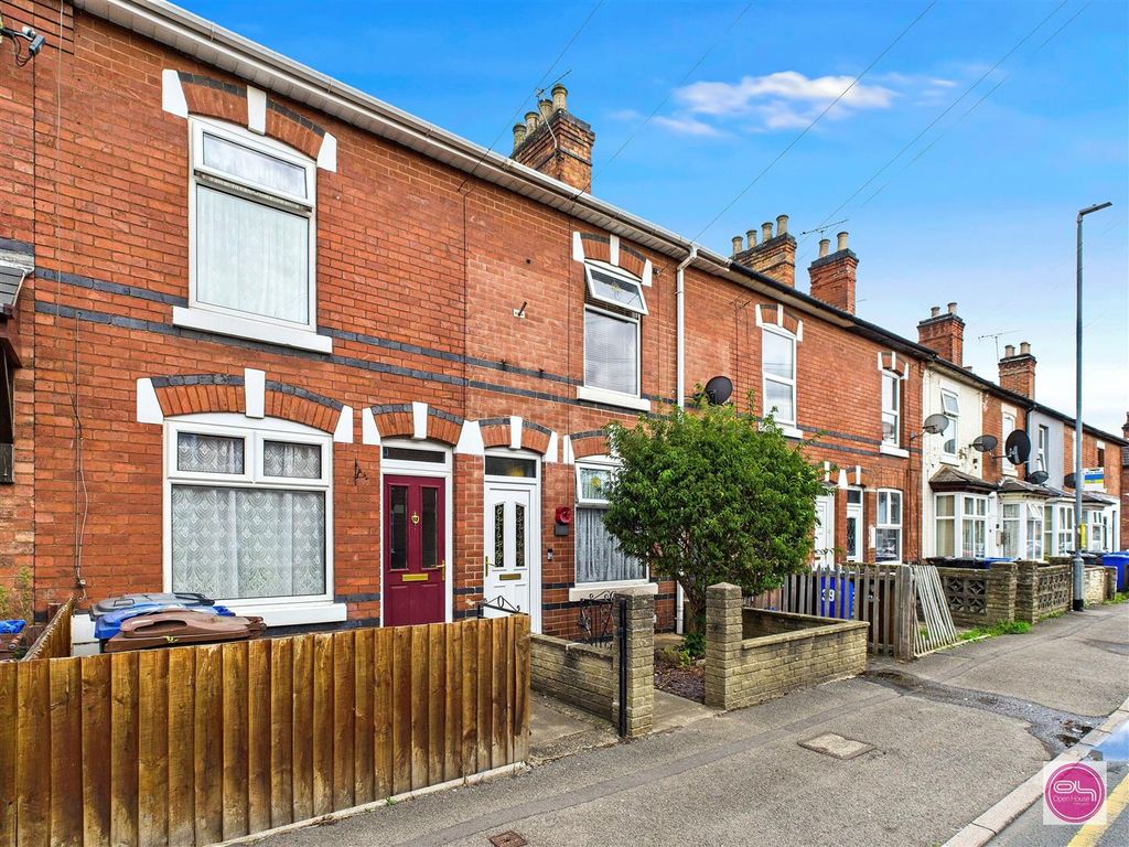 Property photo 3 of 32 Anglesey Road, Burton On Trent (1).Jpg
