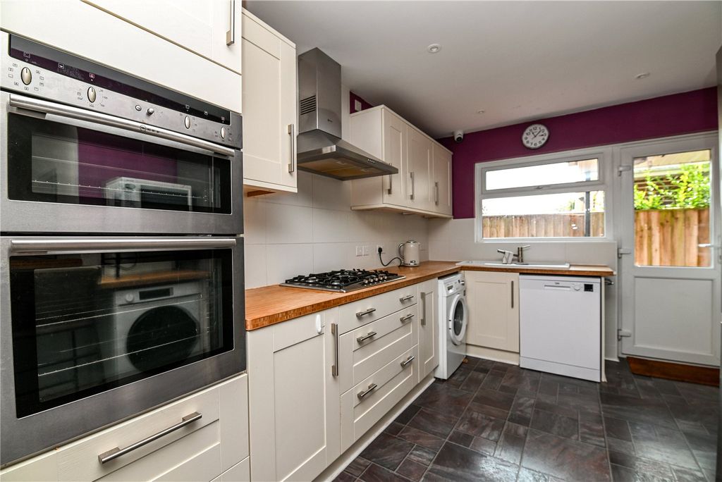 Property photo 3 of 15 Picture No. 05
