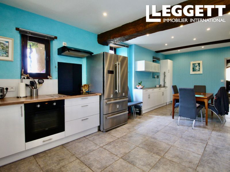 Property photo 3 of 10