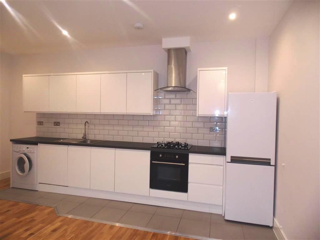 Property photo 2 of 12 Kitchen