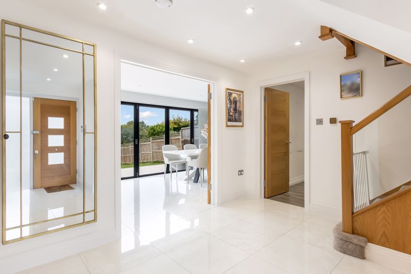 Property photo 2 of 20 Photo 16