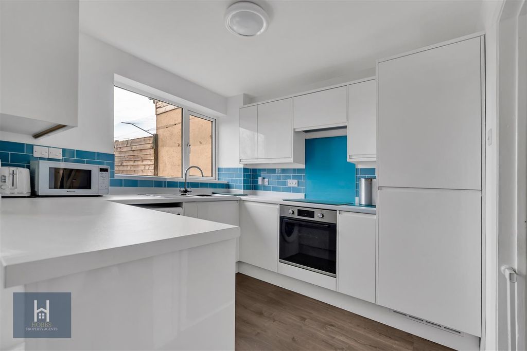 Property photo 2 of 13 Dsc00491.Jpg