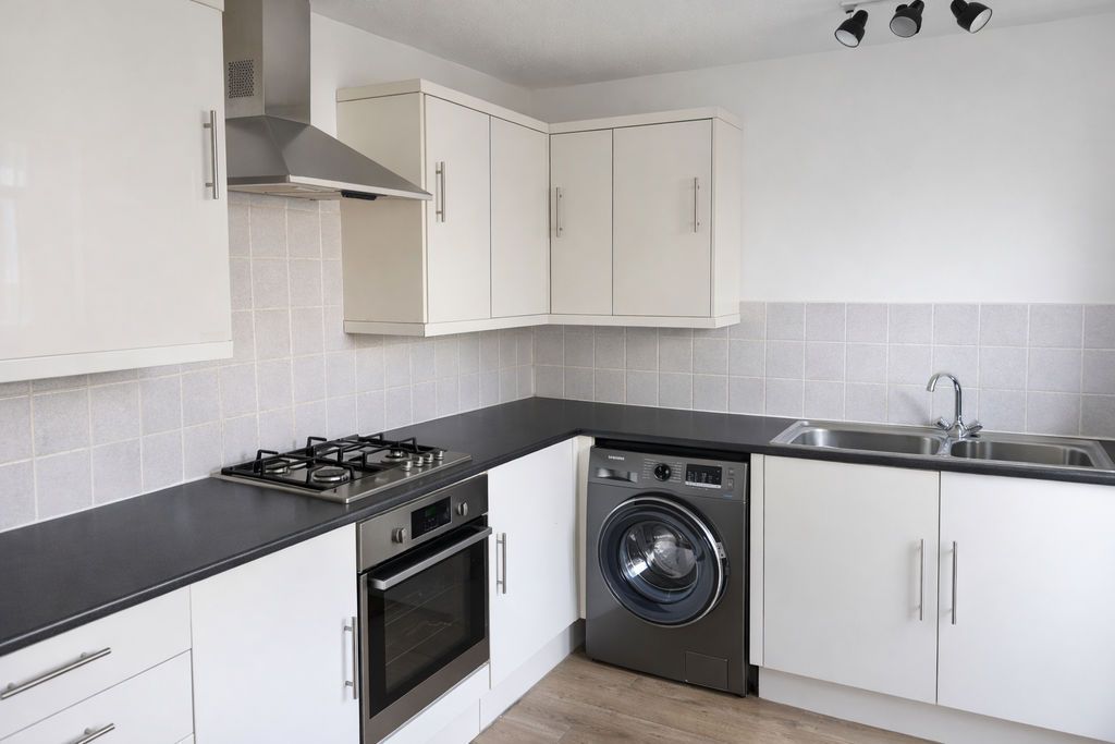 Property photo 2 of 8 Photo 7