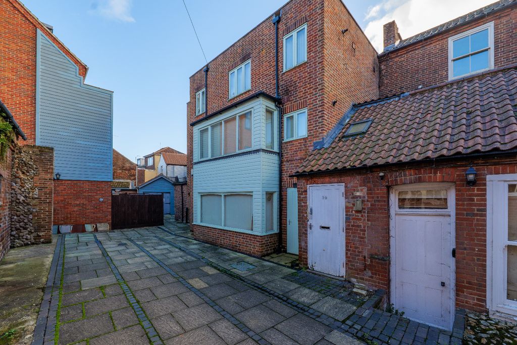 Property photo 1 of 19 4577390