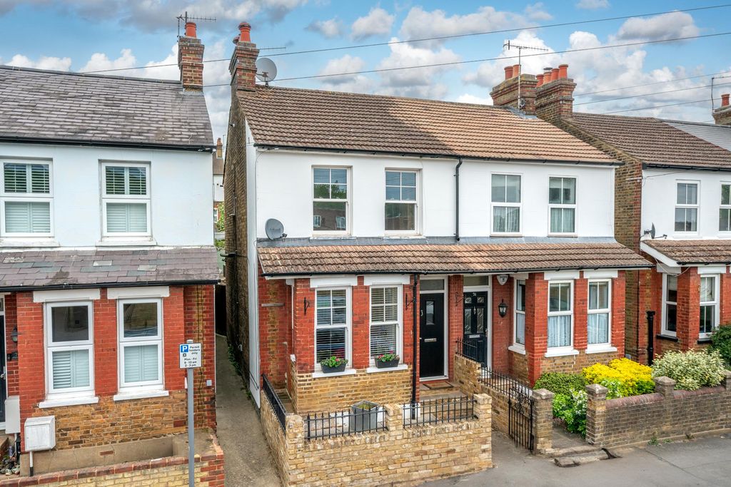 Property photo 1 of 13 72-Kingsland-Road-10
