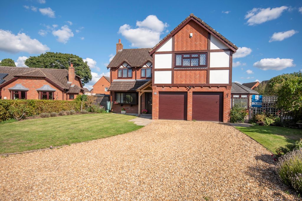 Property photo 2 of 22