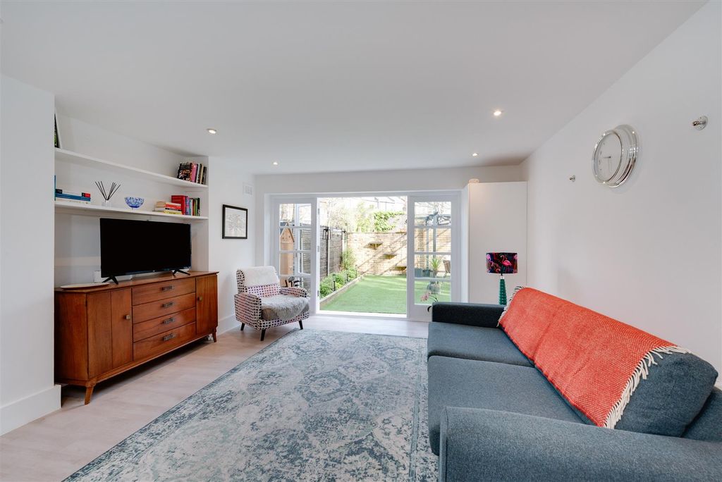 Property photo 3 of 19 54333 Hi Res (9).Jpg