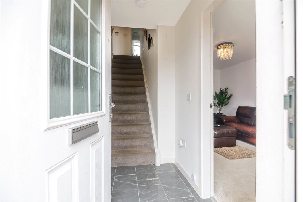 Property photo 2 of 21 Picture No. 02