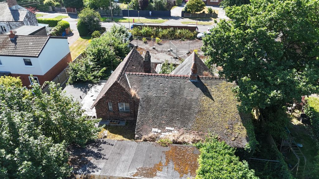 Property photo 2 of 6