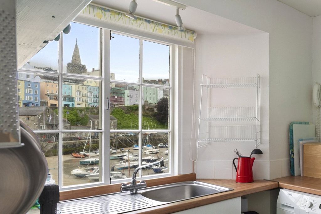 Additional image 9 of 3 bed flat for saleThe Cabin, Pier Hill, Tenby, Pembrokeshire SA70
