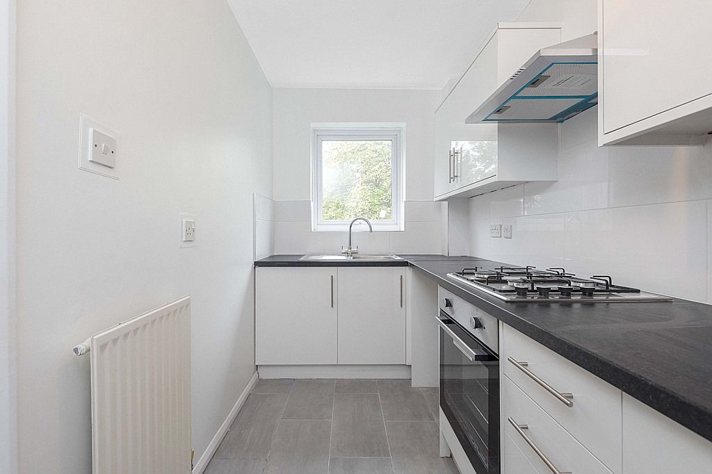 Property photo 3 of 12 5279712