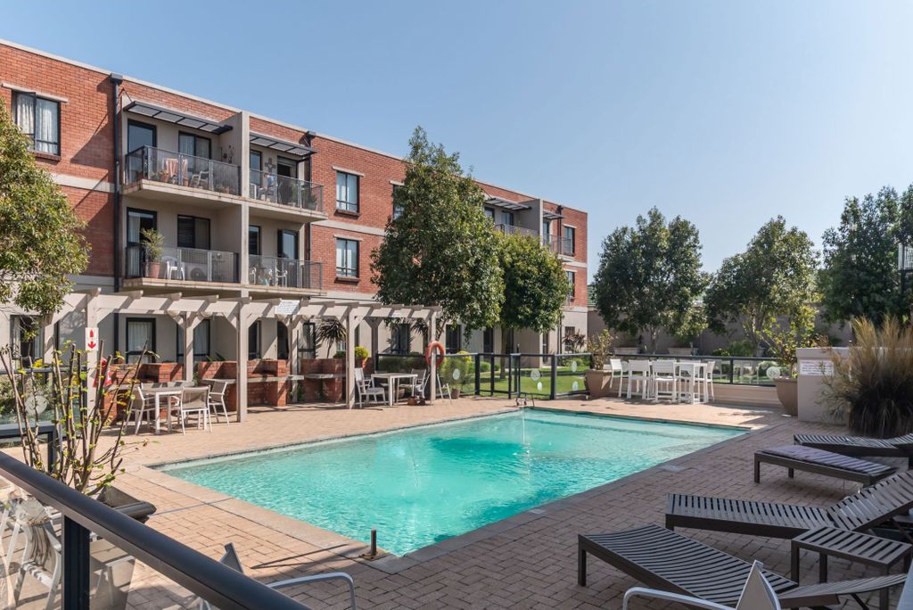 Property photo 1 of 12 Kw1714506