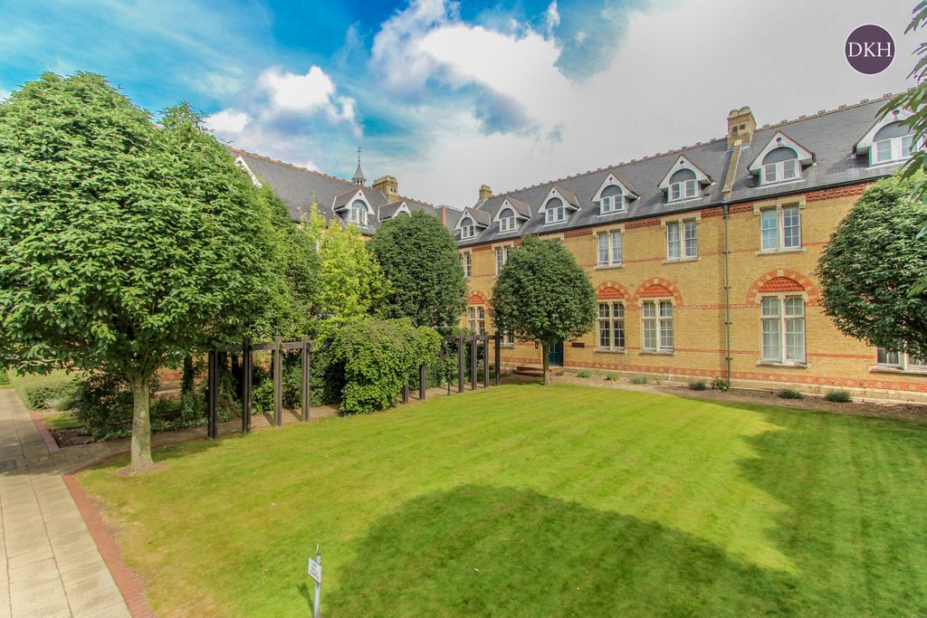 Property photo 1 of 10 Picture No. 02