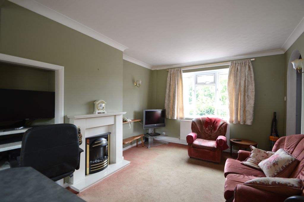 Property photo 2 of 17