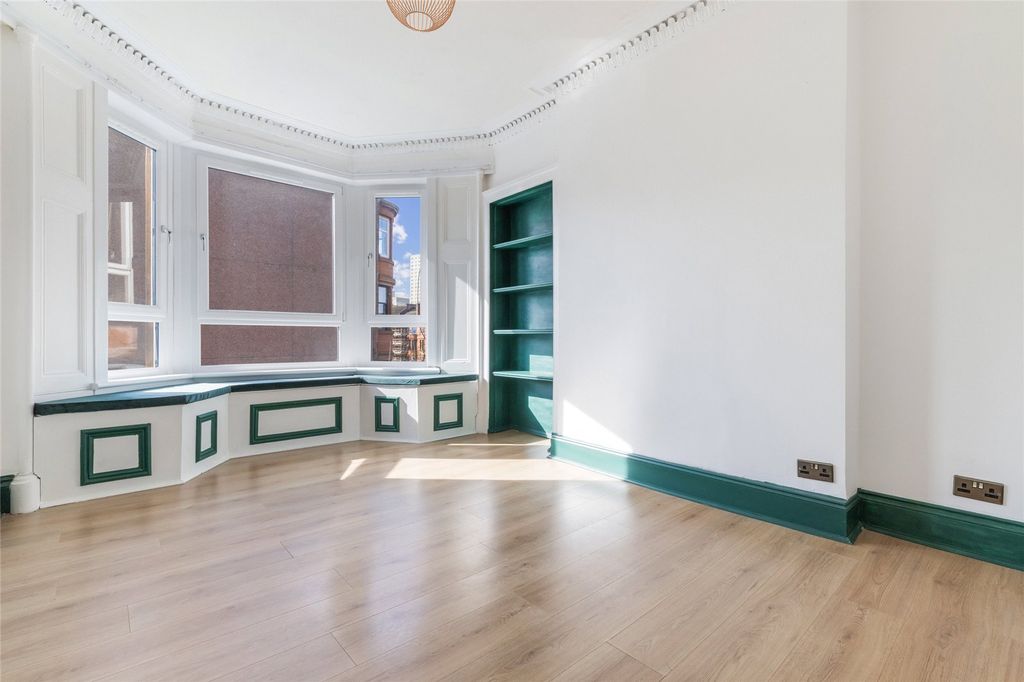 Property photo 2 of 23 Picture No. 19