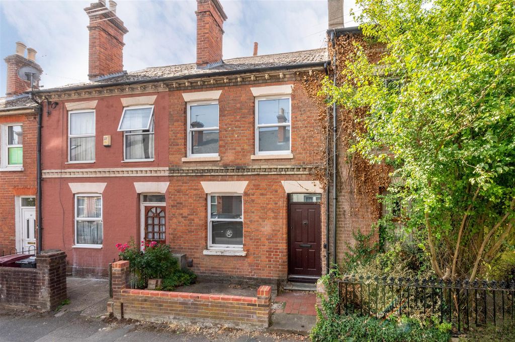 Property photo 1 of 12
