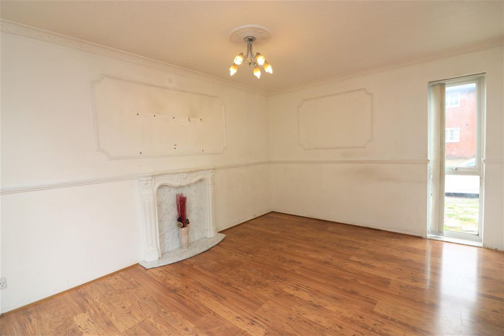 Property photo 2 of 7 Sheerwater Road.Jpg