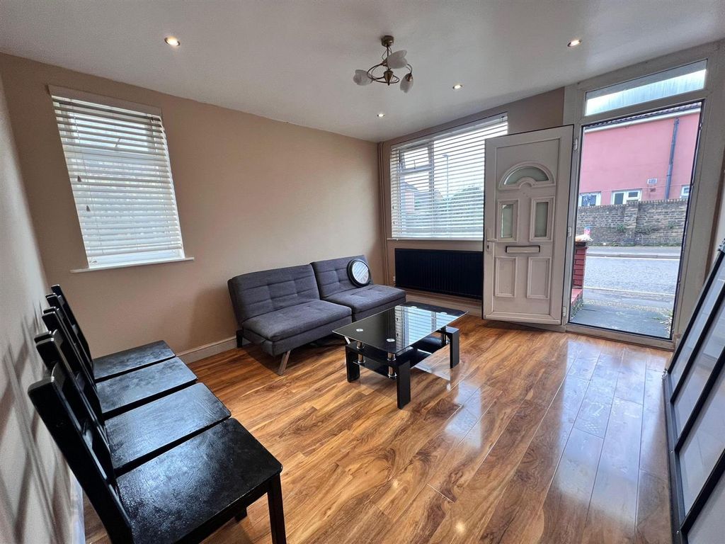 Property photo 2 of 18 Img-20260301-Wa0084.Jpg