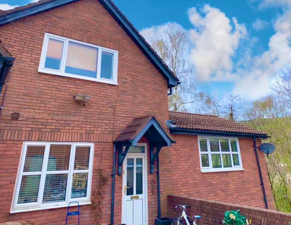 Property photo 1 of 13 Front