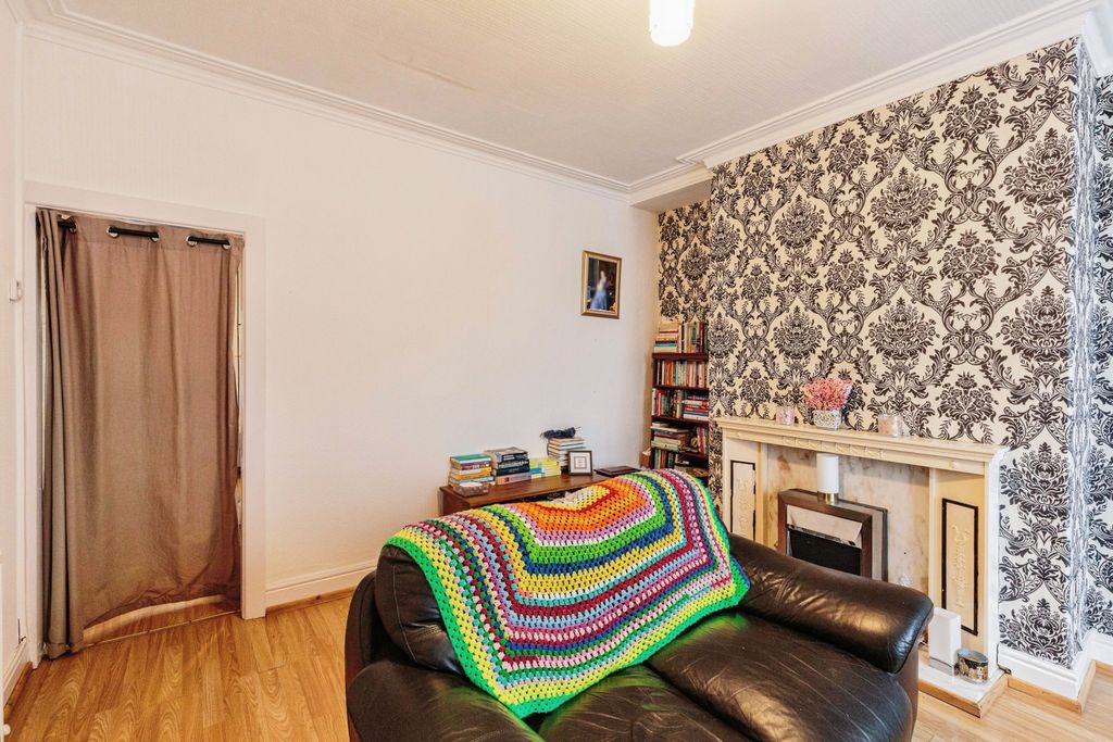 Property photo 3 of 13 Photography