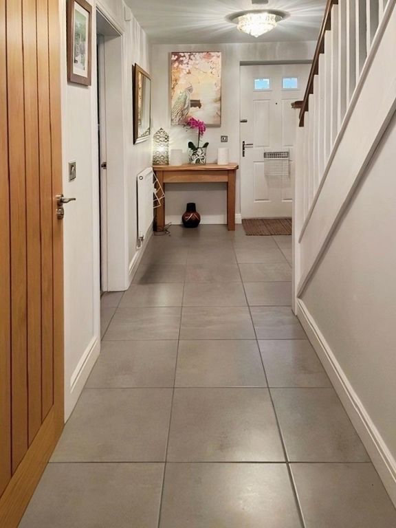 Property photo 2 of 32 Entrance Hallway