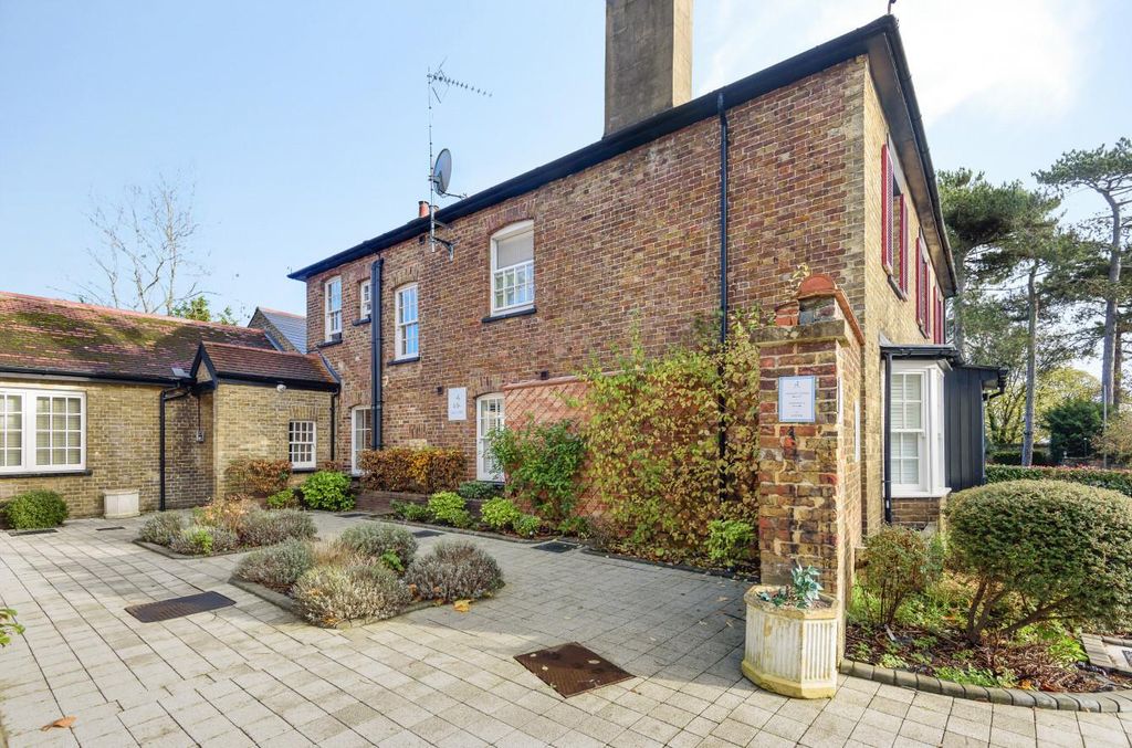 Property photo 1 of 11 Davidson Frost-Wellings, Dfw, Stanmore Hill, Stanm