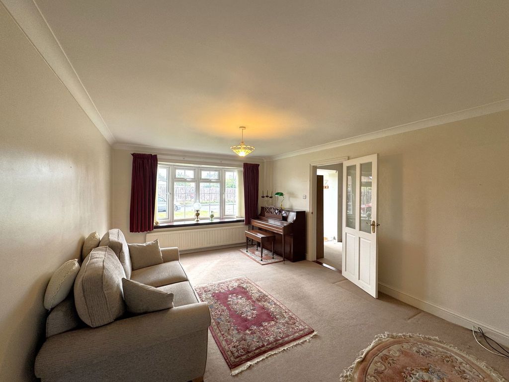 Property photo 3 of 15