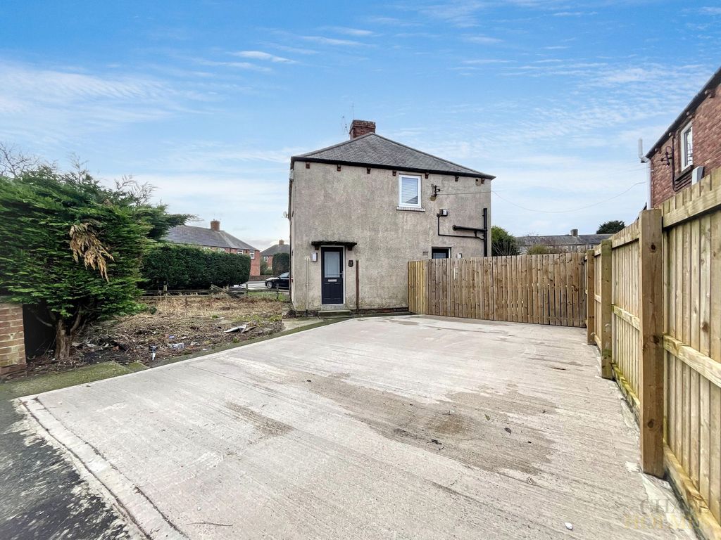 Property photo 3 of 15