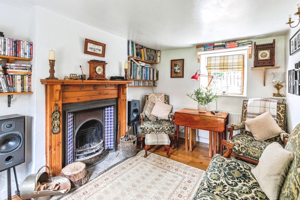 Property photo 3 of 13