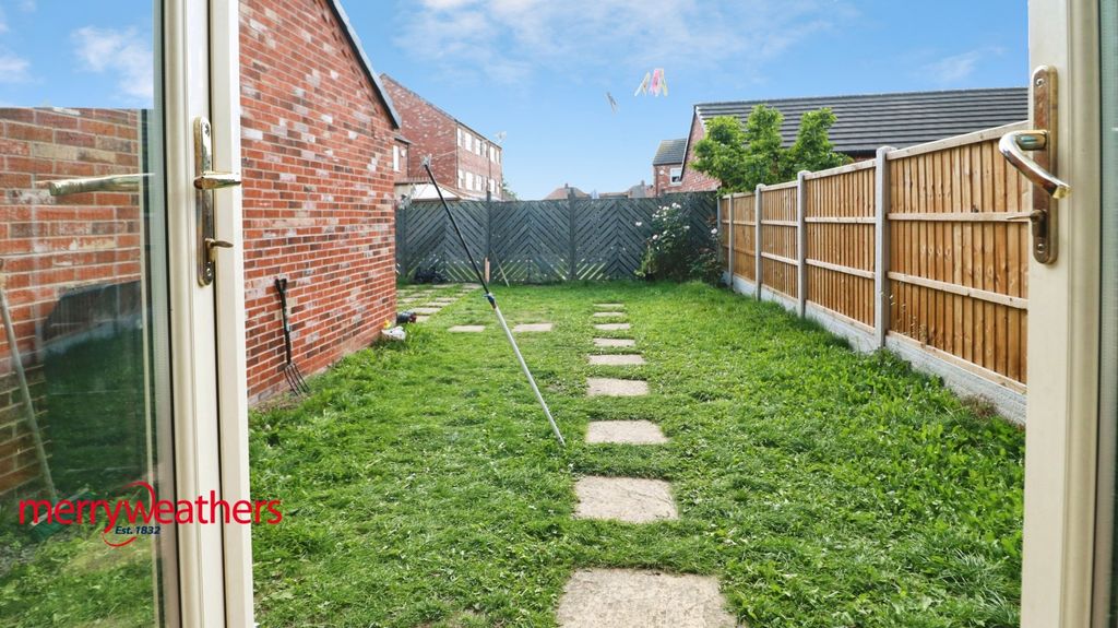 Property photo 3 of 14