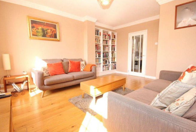 Property photo 2 of 8