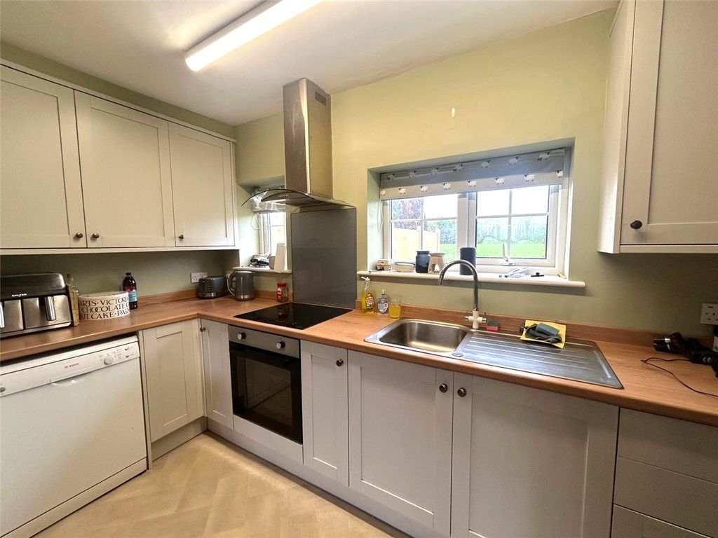Property photo 3 of 9 Picture No. 59