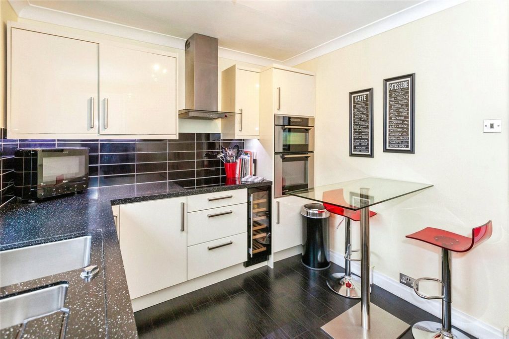 Property photo 2 of 19 Picture No. 06