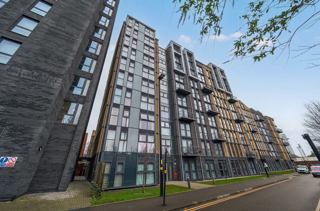 Property photo 1 of 9 1372020-10-6943d5...